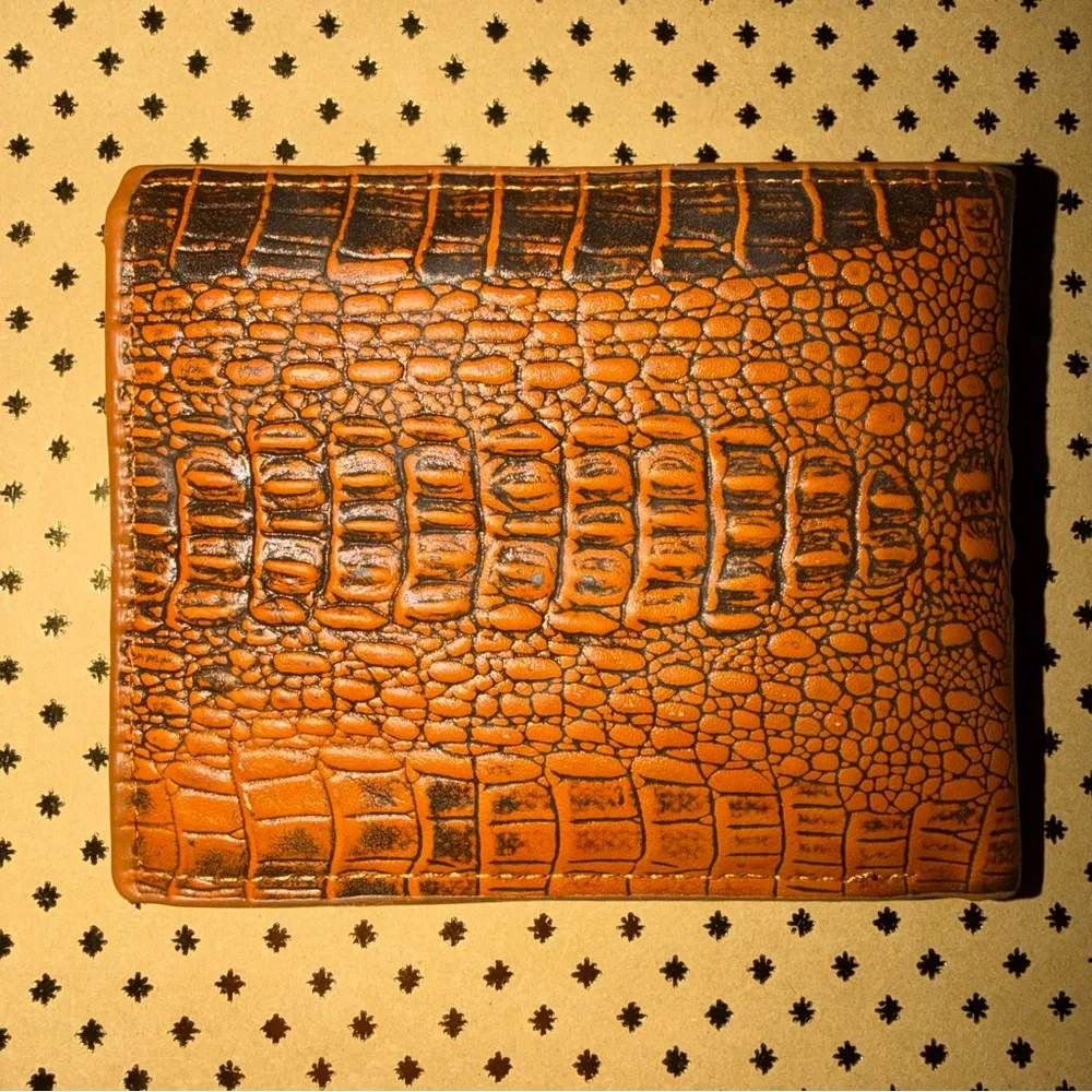 🆕 NEW Men's Brown Textured Wallet